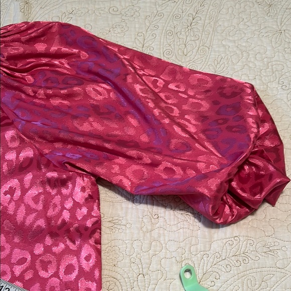 Umgee Pink Puff Sleeve Blouse Relaxed Fit - Picture 4 of 5